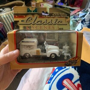 Classic Scenes Diecast Ice Cream Truck